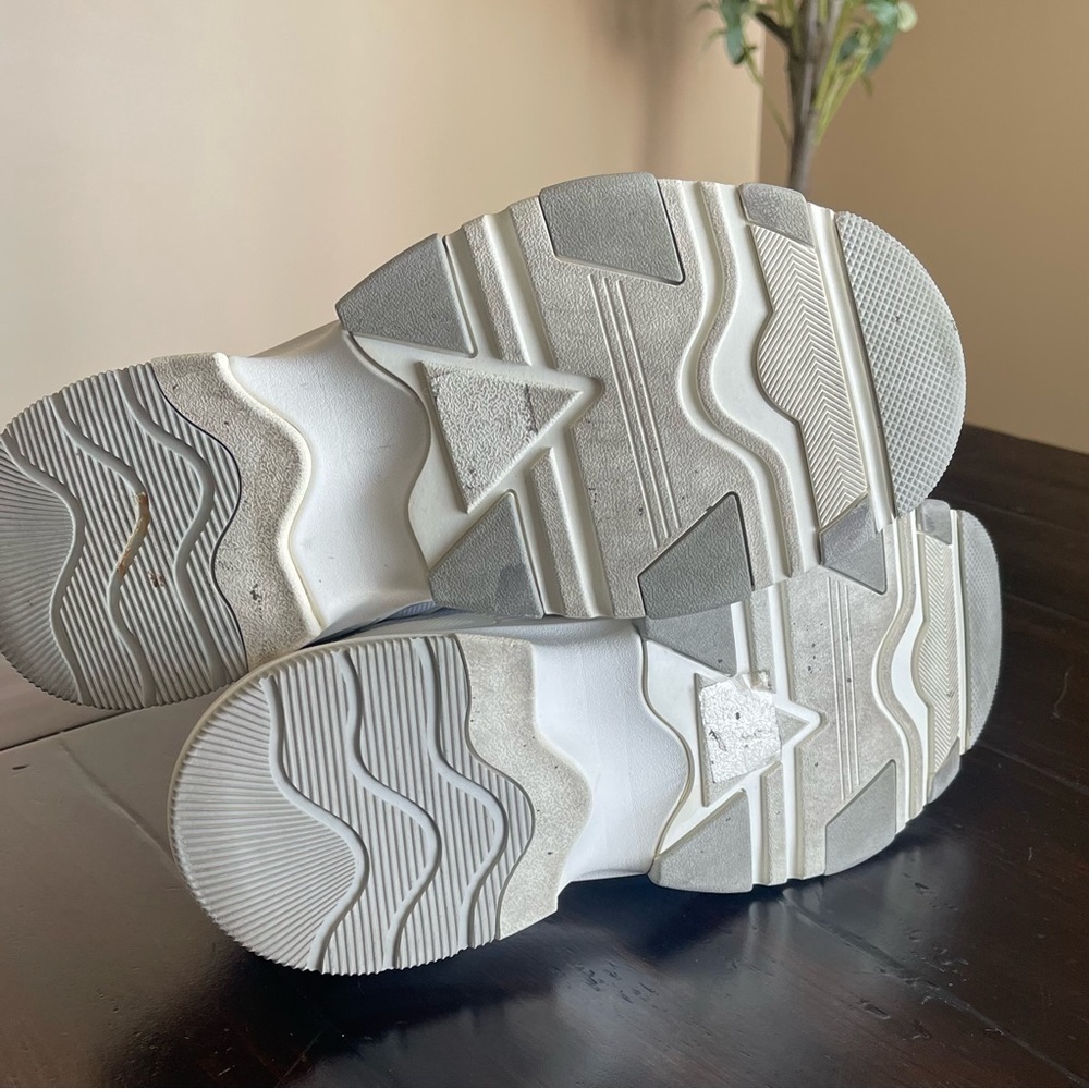 ASOS Men's Gray and White Sneakers - Picture 7 of 8